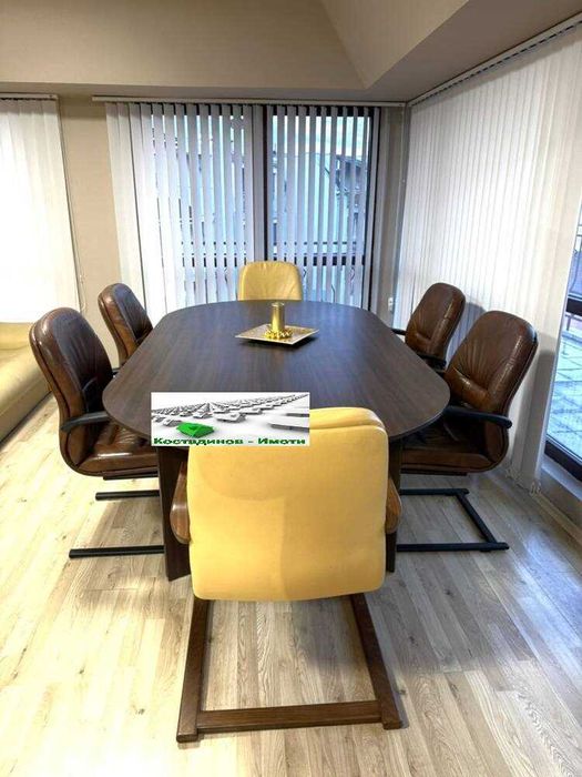 Дава се под наем Офис в Пловдив, Център - 93 кв.м за 667.08 € - Снимка #1