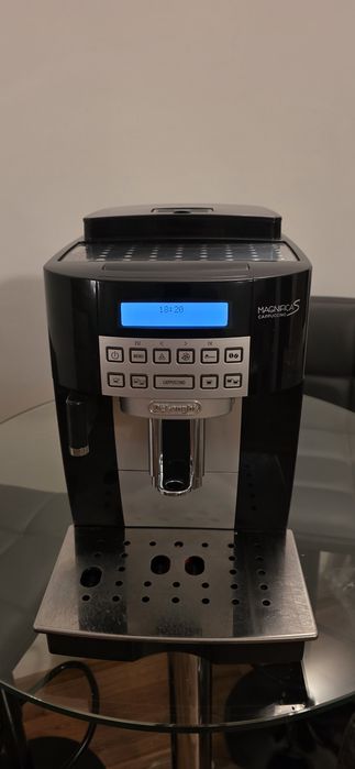 Expresor Delonghi Magnifica S Impecabil!