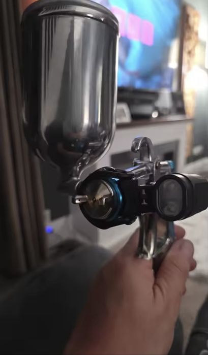 Фенер за бояджийски пистолет