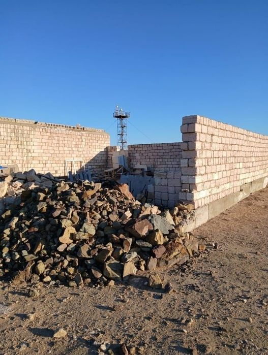 Продам участок со строением