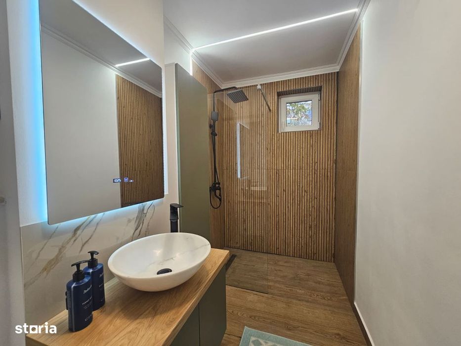 Chirie, apartament cu 2 camere, zona Shopping Plaza, prima închiriere