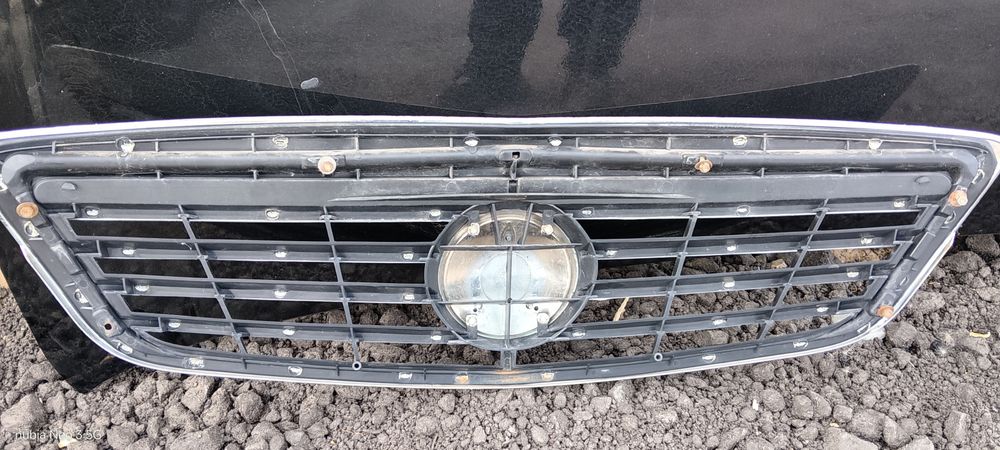 Продам решётка радиатор на  GEELY SC7