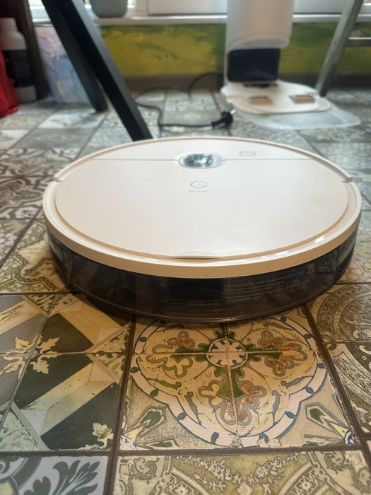 Прахосмукачка робот 2 в 1