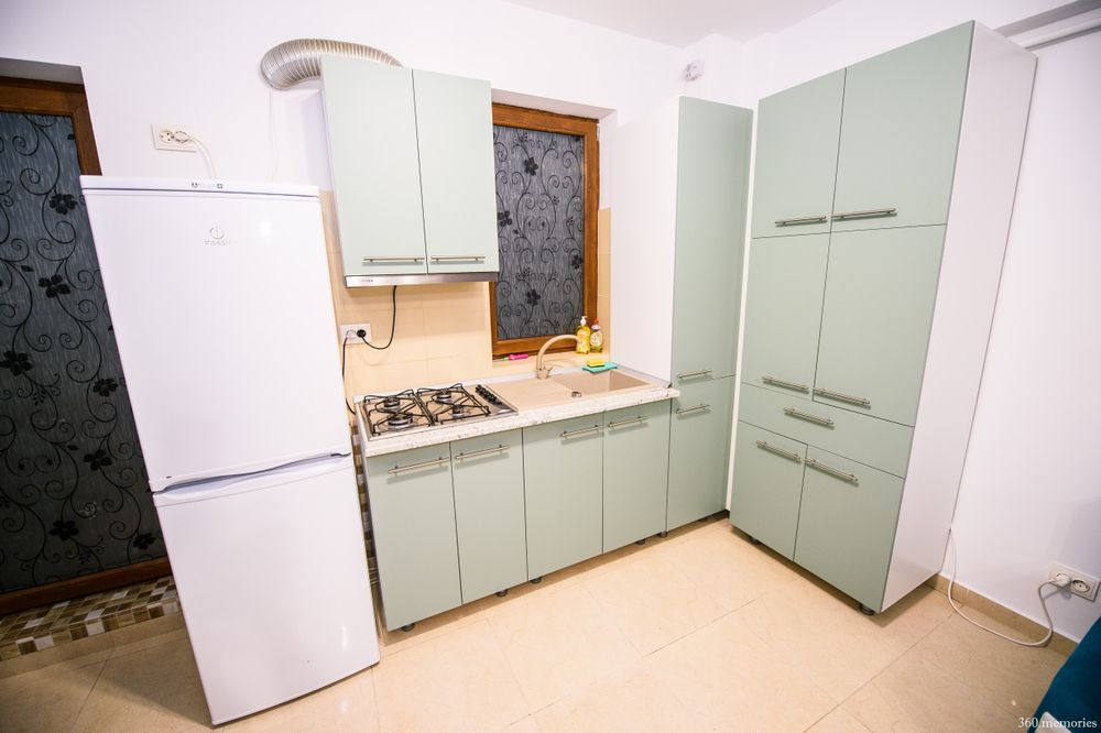 Apartament la parter cu gradina