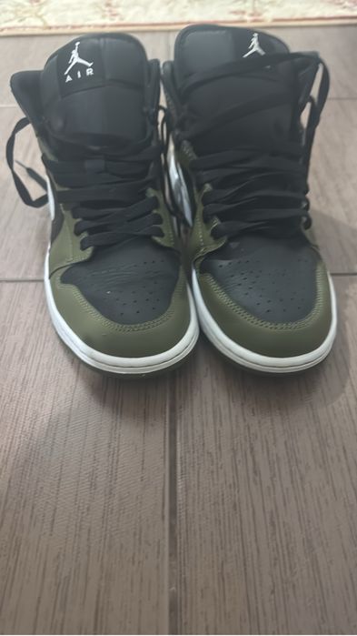 Jordani air 1 mid