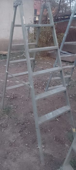 Продам стремянки