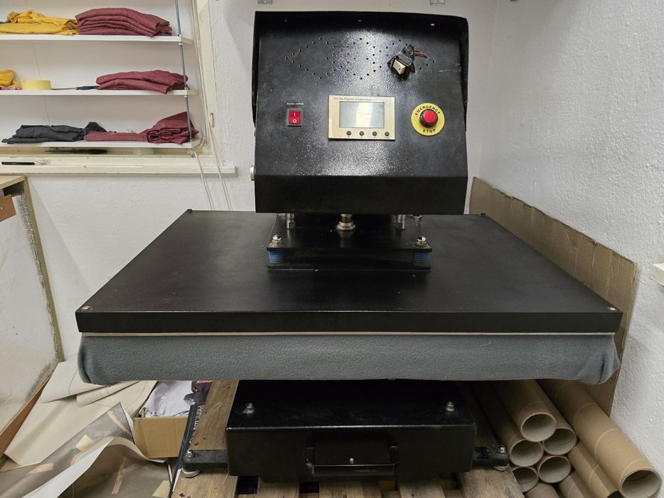 Пневматична термо преса 75х105см до 220 градуса