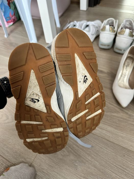 Дамски обувки-спортни и елегантни