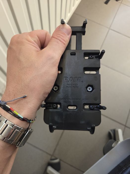 Suport telefon pentru motocicleta Ram Mounts