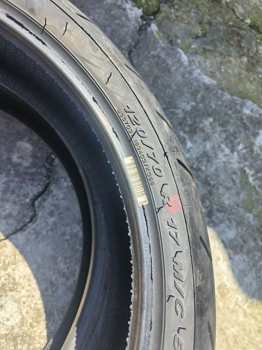 Нова Pirelli Rosso 2.  120/70/17
