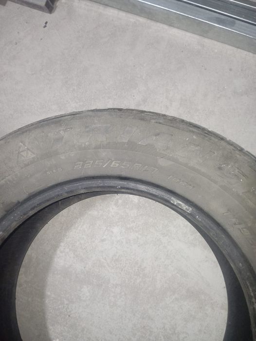 Продам шины летние 225/65/17