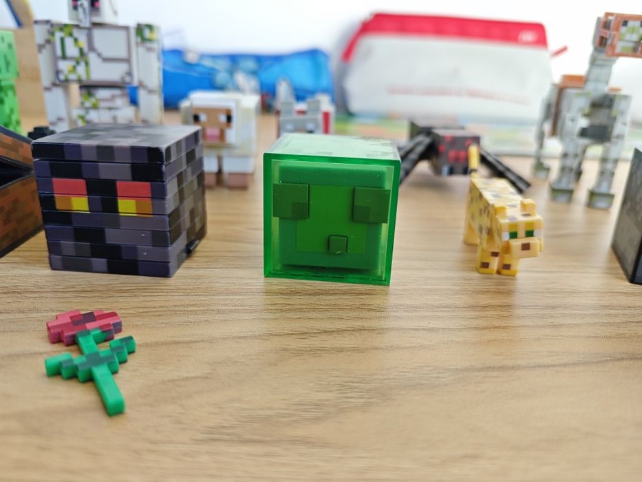 Оригинални Minecraft играчки