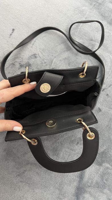 Малка дамска чанта