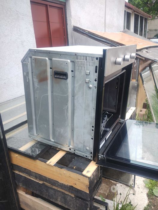 Фурна за вграждане "BEKO" чисто нова!