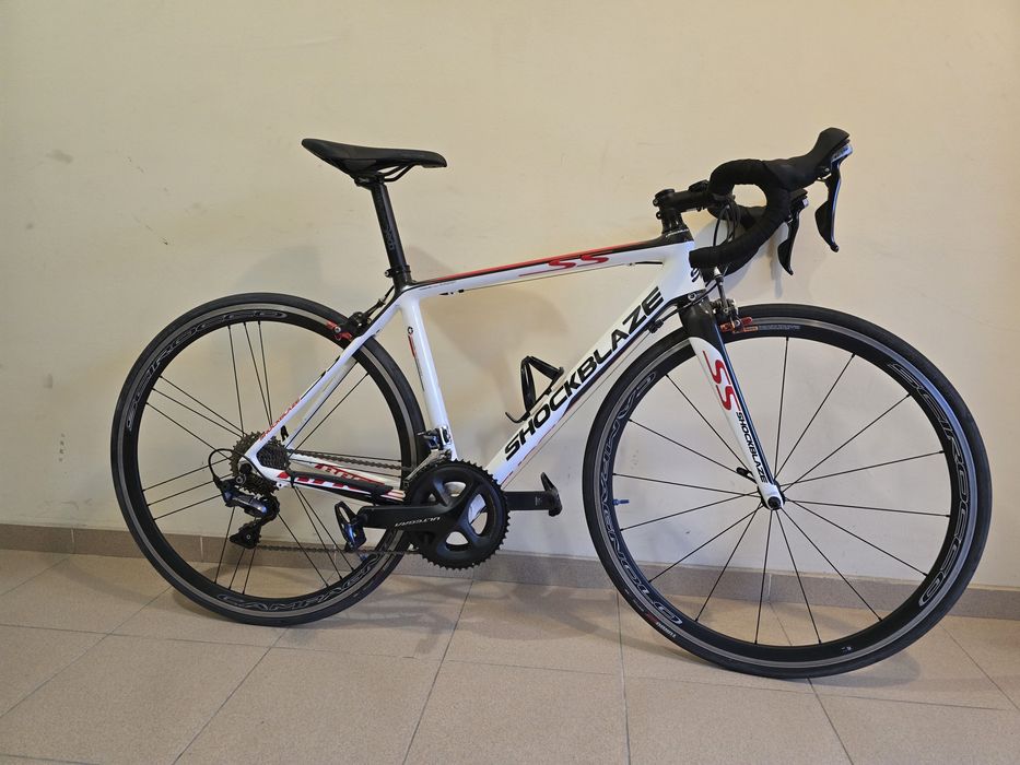 Шосеен велосипед Shockblaze