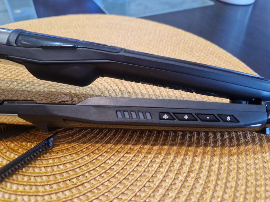 Продавам преса за коса Babyliss Steam Pure