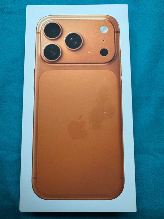Iphone 17 Pro 256 gb Cosmic Orange