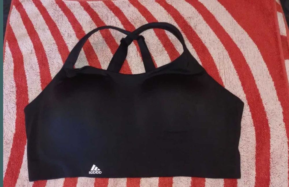 Спортен сутиен Adidas
