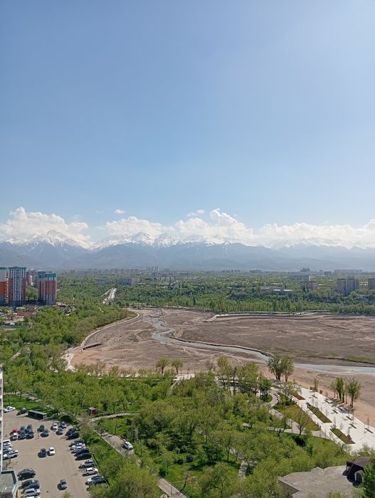 Сдается по месячно квартира