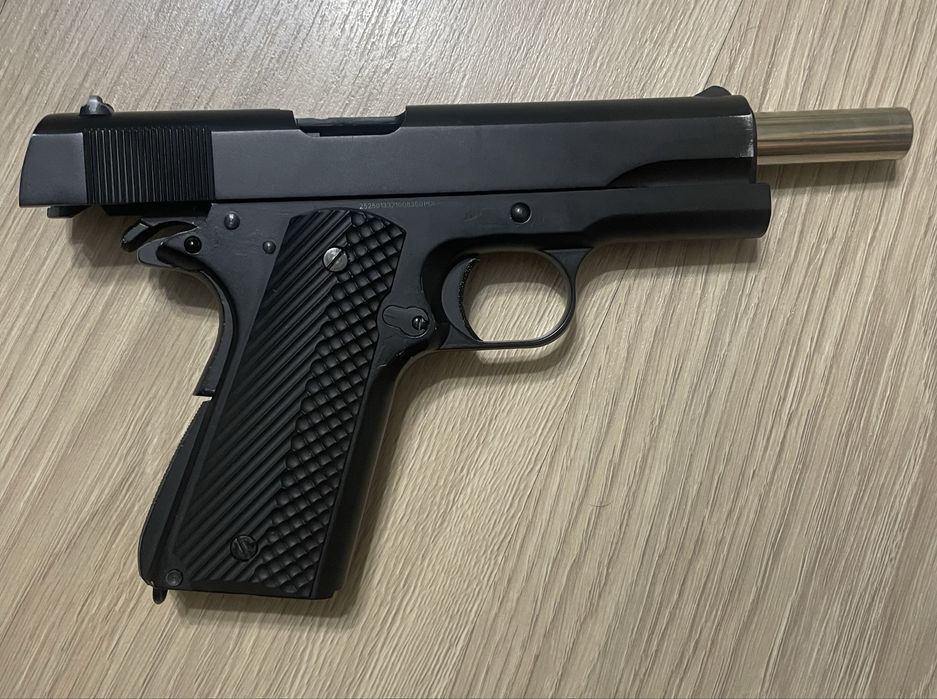 Airsoft 1911 gas