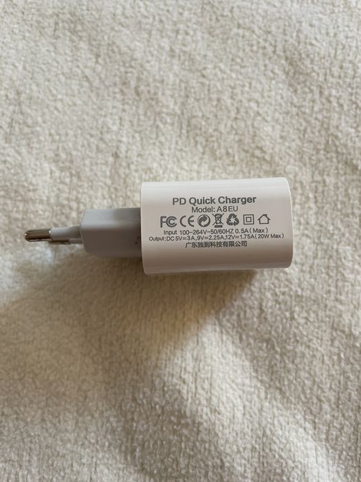 Adaptor incarcator Dudao 20w Quick Charger cu USB C (tip Apple)