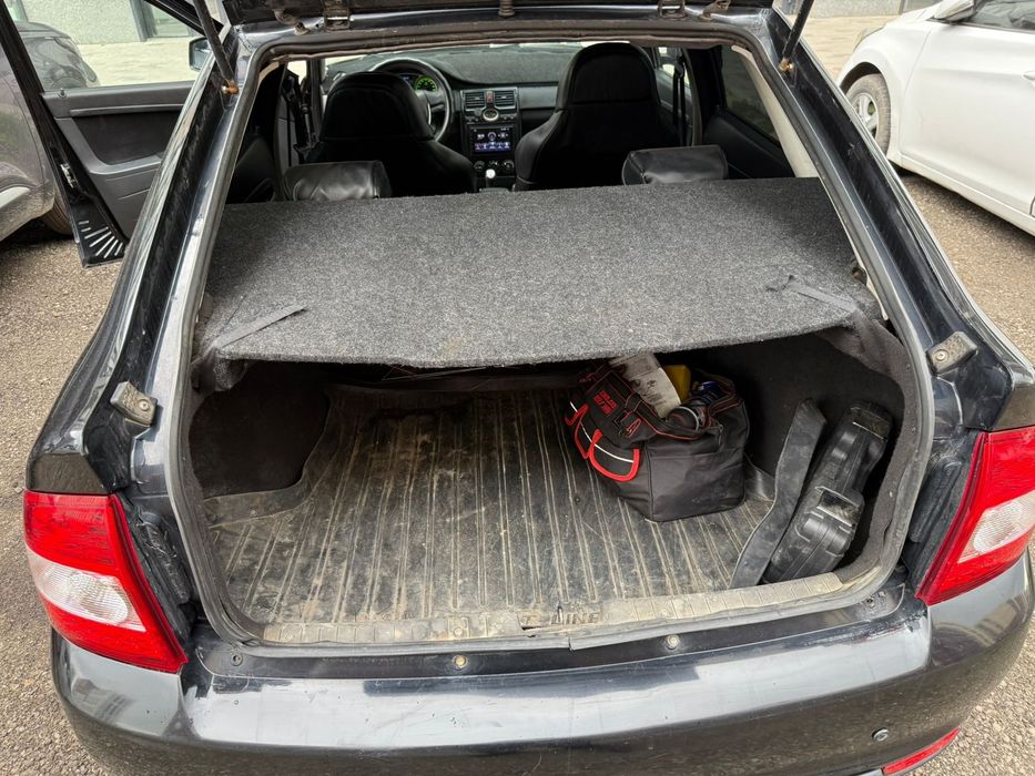 Приора хэтчбек люкс плюс