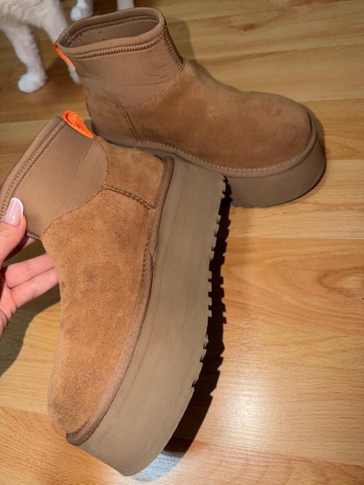 De vanzare  – UGG Classic Mini Dipper, marimea 36