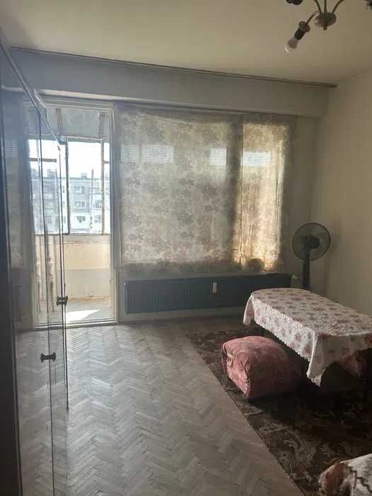 Дава се под наем Едностаен апартамент в София, Зона Б-18 - 50 кв.м за 350 € - Снимка #1