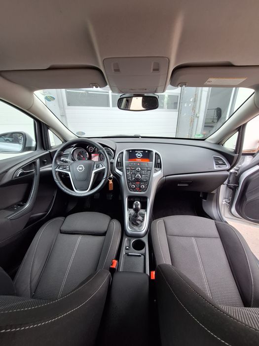 Opel Astra 1.6 cdti 2015