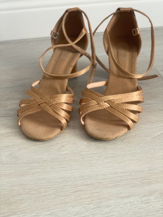 Туфли для танцев