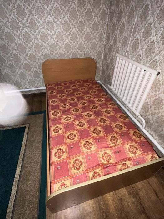 Кровать односпальная