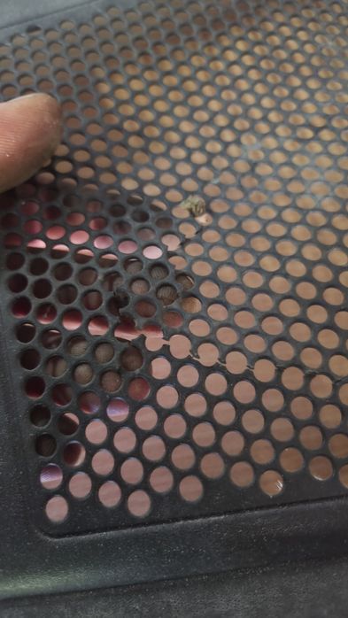 Кора над акумулатора Passat 5