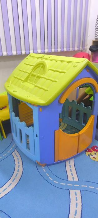 Продаем домик игровой