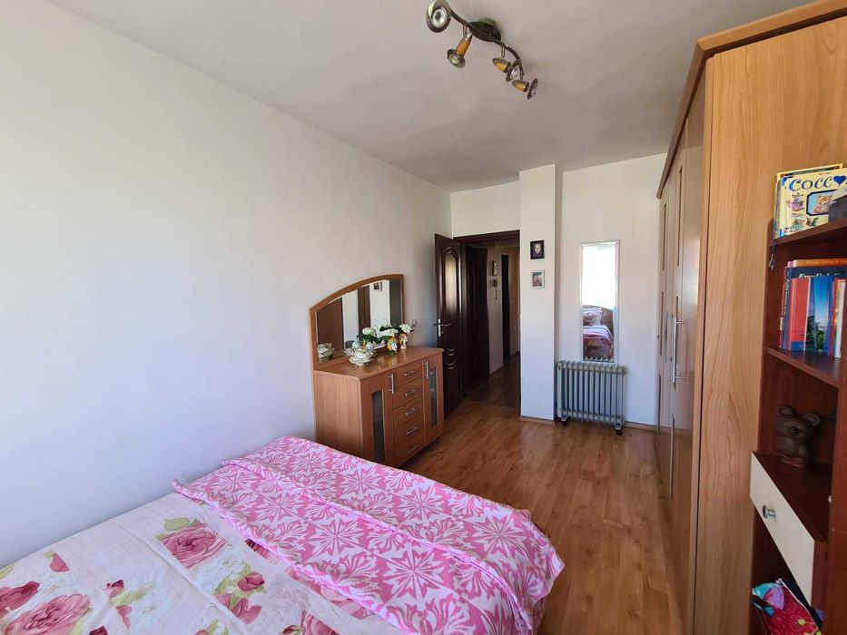 Продава се Тристаен апартамент в Хасково, Дружба 1 - 91 кв.м за 1154 €/кв.м - Снимка #6