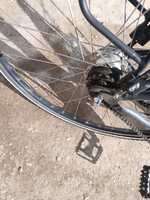 Bicicletă cu viteze în butuc