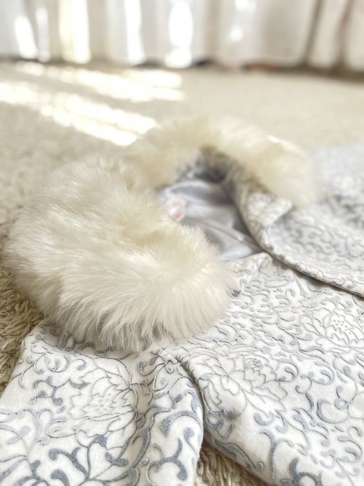 Платье нарядное, вечерний наряд.