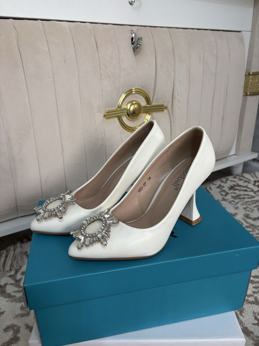 Аяқ киімдер арзан бағада