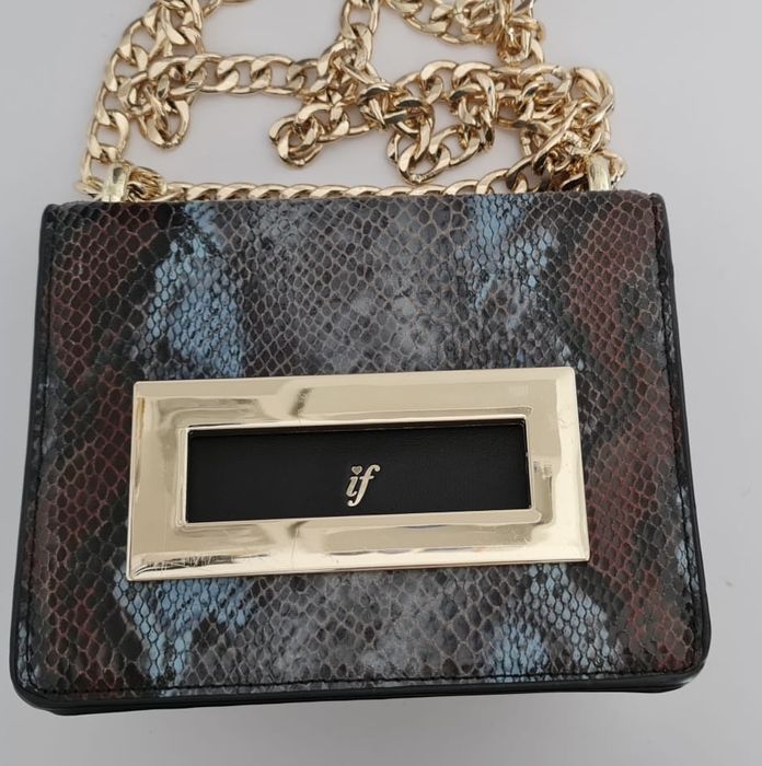 Чанти Axel в идеално състояние