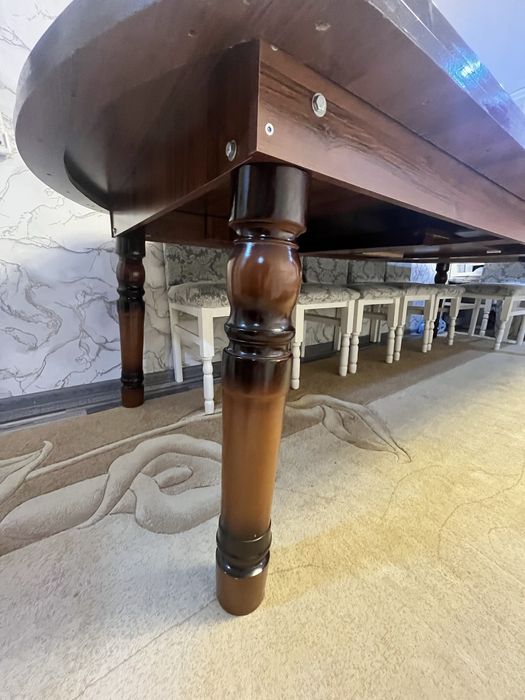 Продается стол 3.5 м