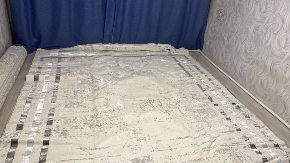 Ковер новый продам 3*5