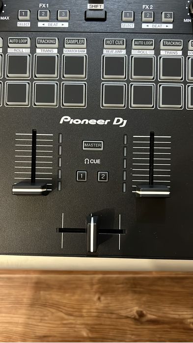 PIONEER DDJ REV-1 контроллер