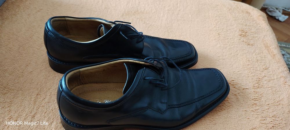 Pantofi bărbați piele stare f bună 43