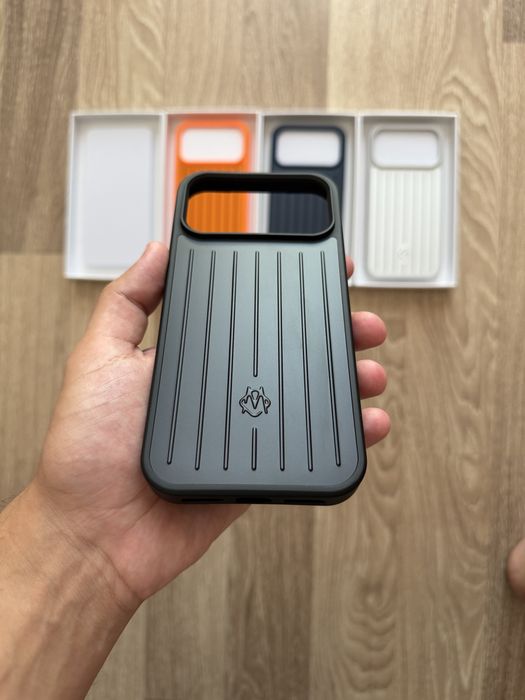 Huse stil Rimowa iphone 17 pro si 17 pro max