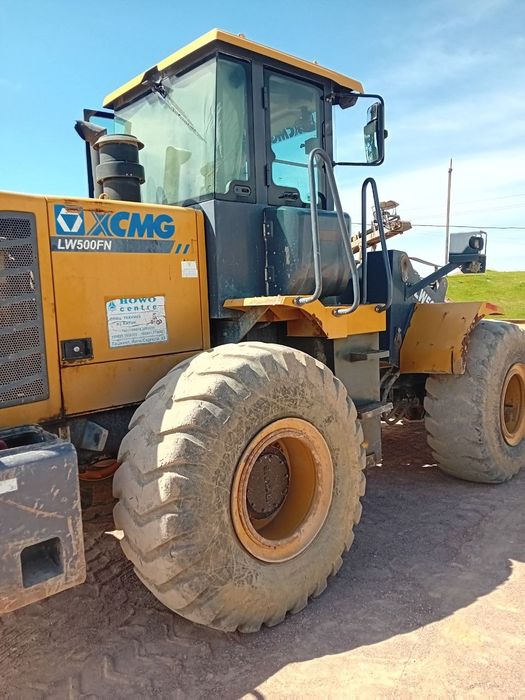 Продаётся погрузчик 3куб