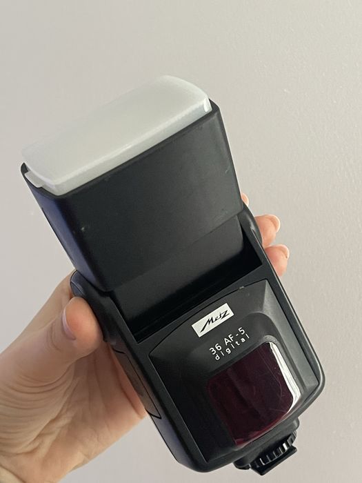 Canon EOS 700D + obiectiv 18-55mm, stare bună