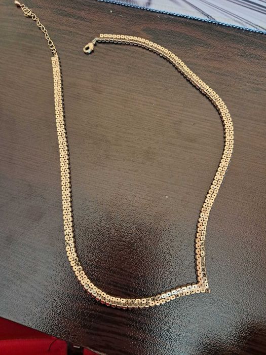 Продавам Дамски Бижута