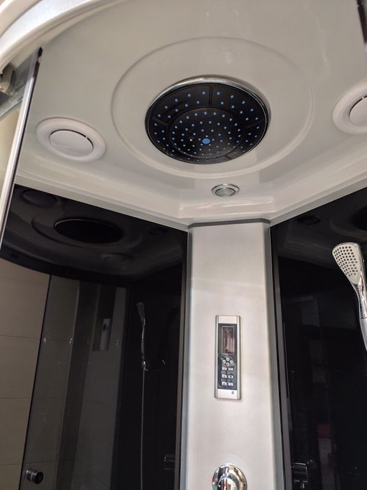 Cabină de duș  pe colț cu Hidromasaj, Radio și Cădiță Înaltă