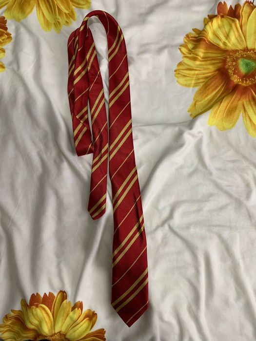 Vând costum Hery Potter