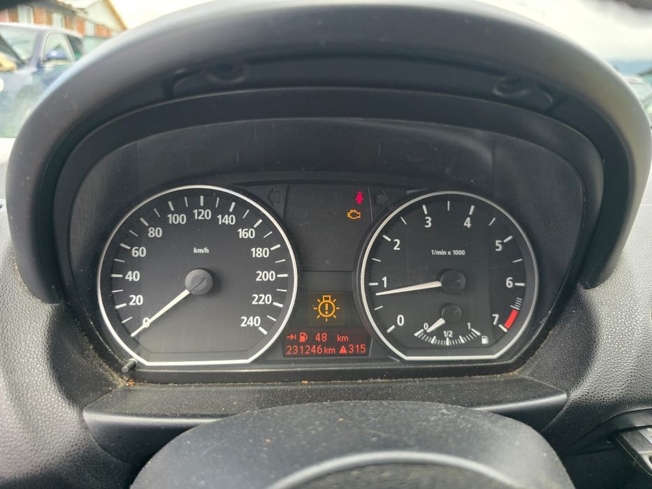 Bmw 118i бензин 129ks
