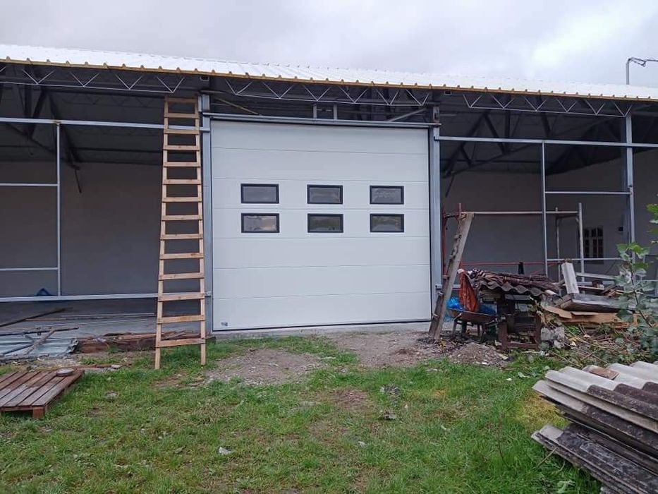 Usi de garaj secționale